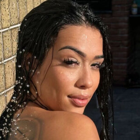 Naakte gelekte OnlyFans-foto van Lais Miranda