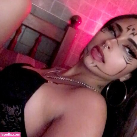 Naakte gelekte OnlyFans-foto van Luciip