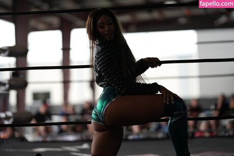 Kaci Lennox