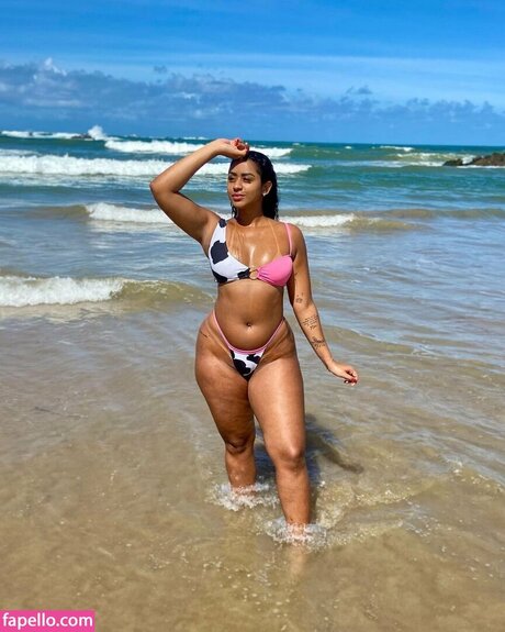 Naakte gelekte OnlyFans-foto van Ana Carla