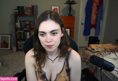 Naakte gelekte OnlyFans-foto van Enemycharlie