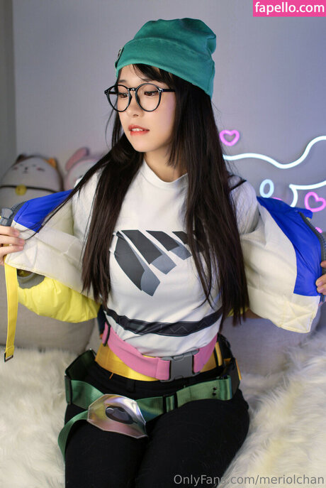 Naakte gelekte OnlyFans-foto van Meriol Chan