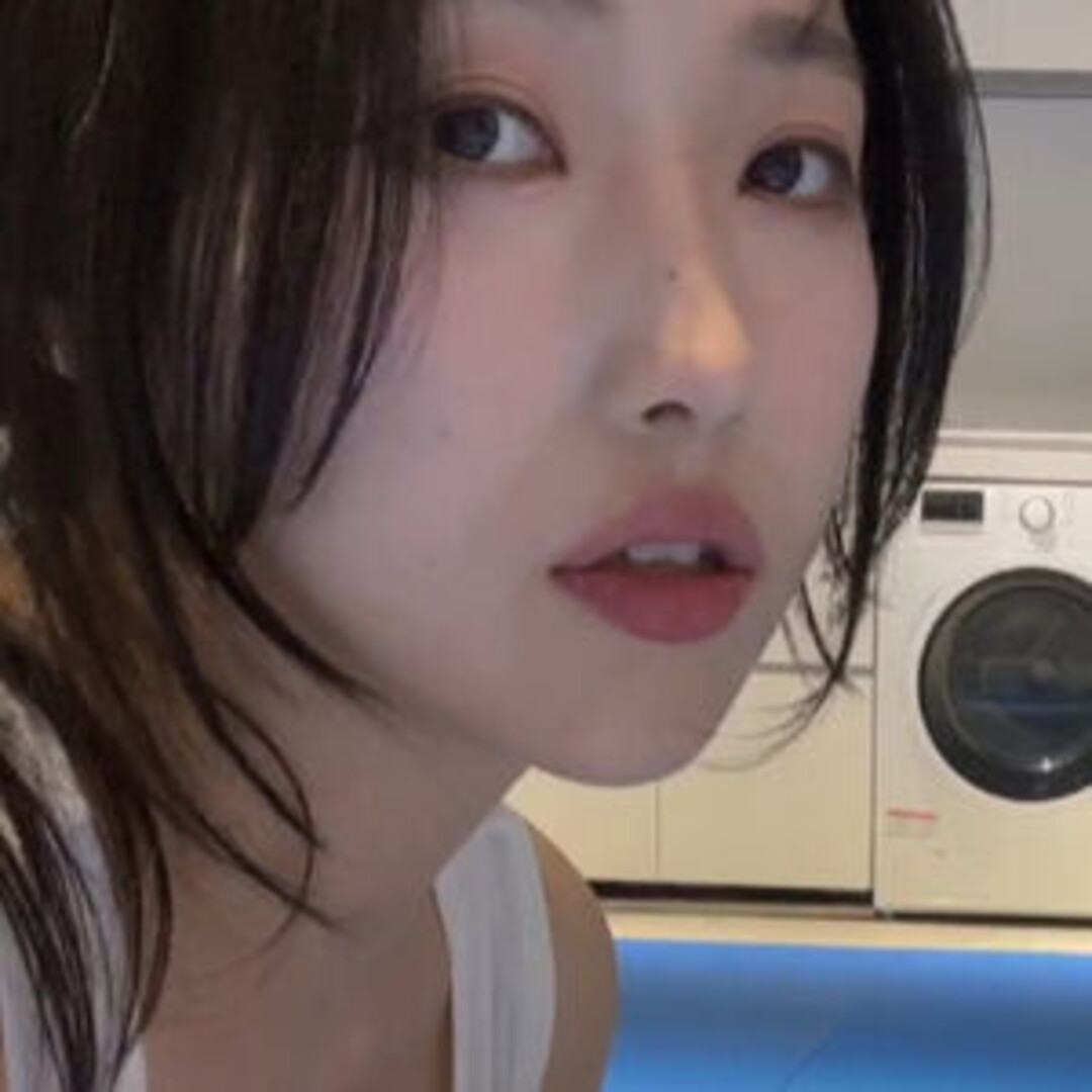 Naakte gelekte OnlyFans-foto van Yeonhwa #7 Naakte gelekte OnlyFans-foto van Yeonhwa #7