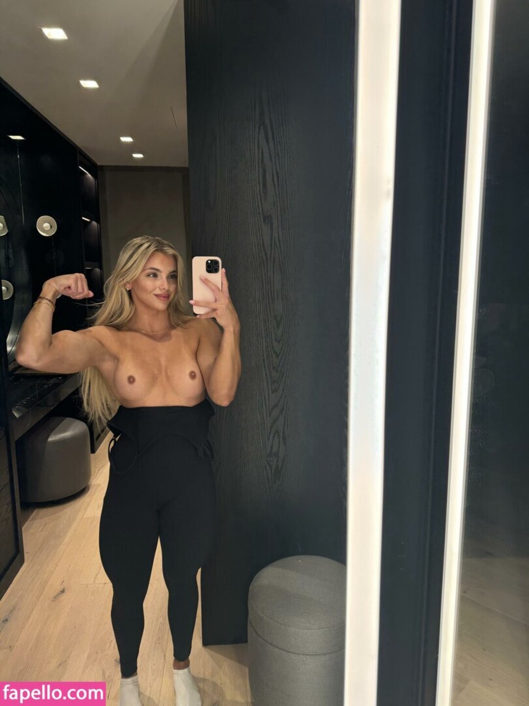 Naakte gelekte OnlyFans-foto van Gracie Parker #21 Naakte gelekte OnlyFans-foto van Gracie Parker #21