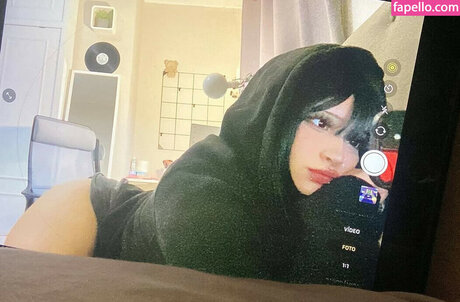 Naakte gelekte OnlyFans-foto van Iljfgigi