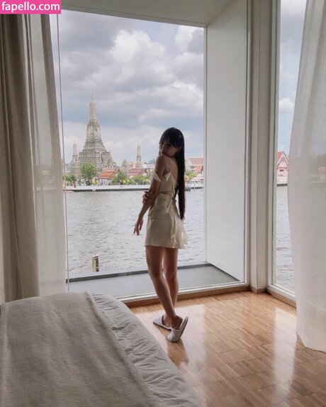 Naakte gelekte OnlyFans-foto van Hellokiko