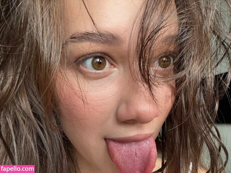 Naakte gelekte OnlyFans-foto van Yourbogdasha