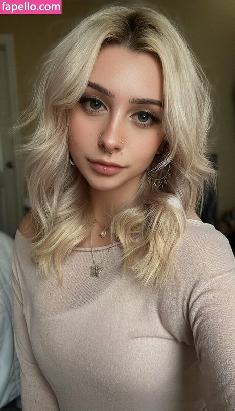 Naakte gelekte OnlyFans-foto van All4cassie