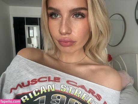 Naakte gelekte OnlyFans-foto van Iminsideyu