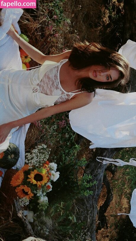 Valerie.smth