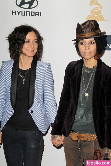 Naakte gelekte OnlyFans-foto van Sara Gilbert