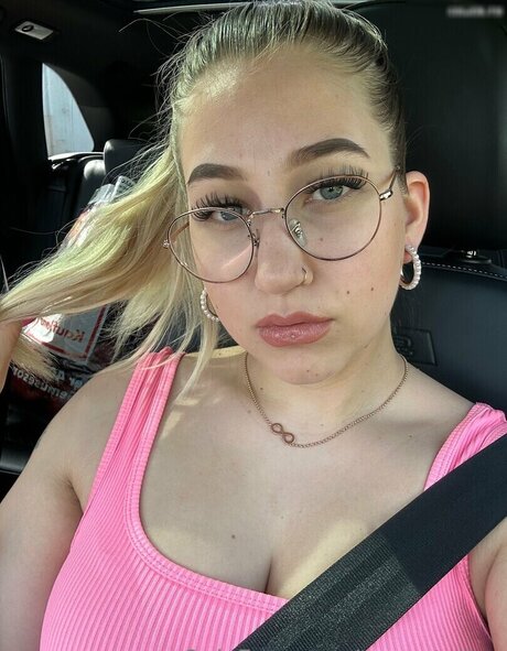 Naakte gelekte OnlyFans-foto van Tamytation