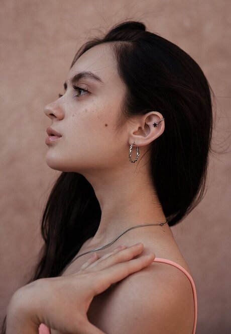 Naakte gelekte OnlyFans-foto van Nelly Becmac