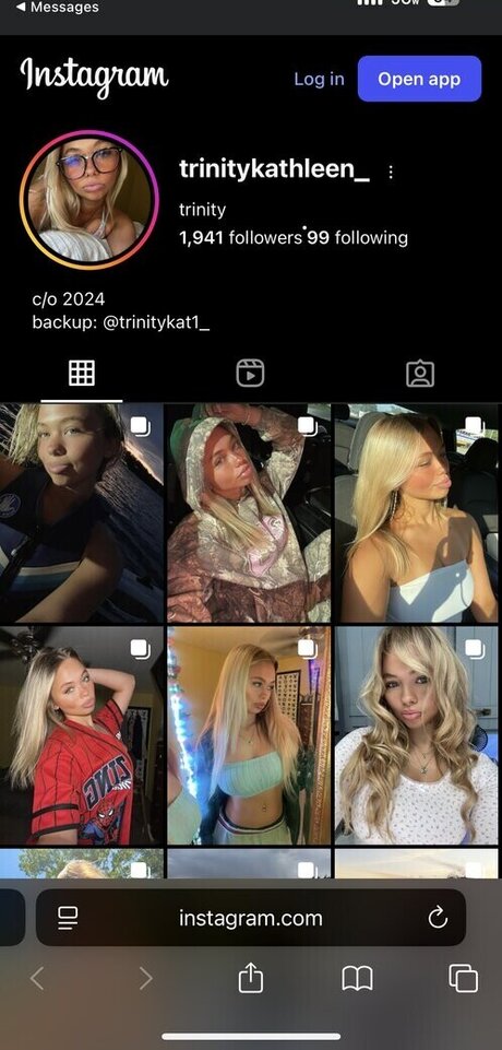 Naakte gelekte OnlyFans-foto van Trinitykathleen
