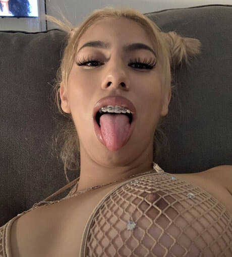 Naakte gelekte OnlyFans-foto van Chinat0wn
