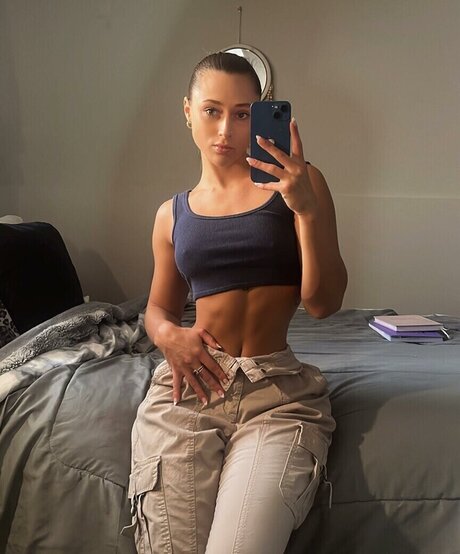 Naakte gelekte OnlyFans-foto van Jadetasha