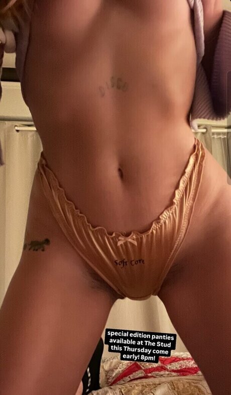 Naakte gelekte OnlyFans-foto van Brittanyell