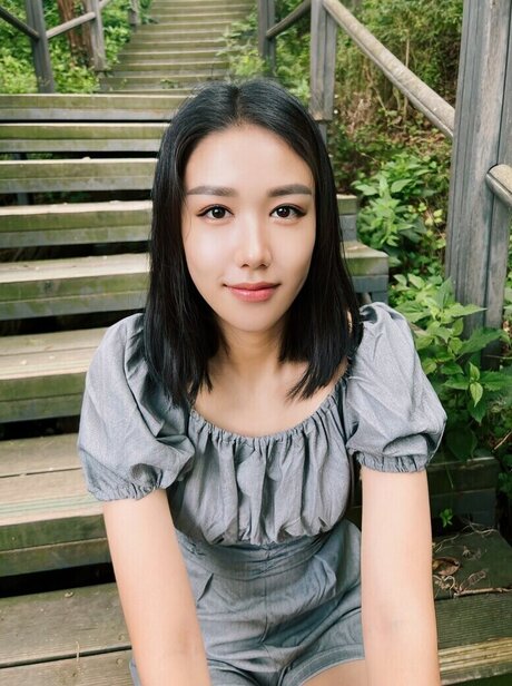 Thea Lee