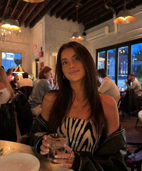 Naakte gelekte OnlyFans-foto van Addykate101 Addykate Addison Kate