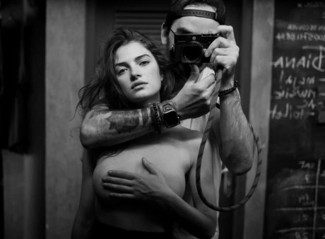 Naakte gelekte OnlyFans-foto van Eve Dumon