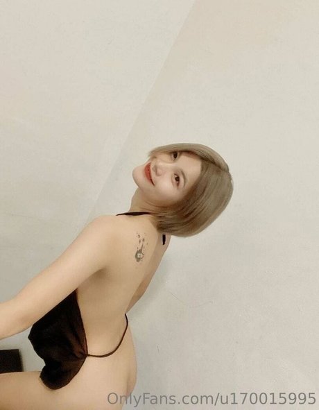 Naakte gelekte OnlyFans-foto van Tonaorr