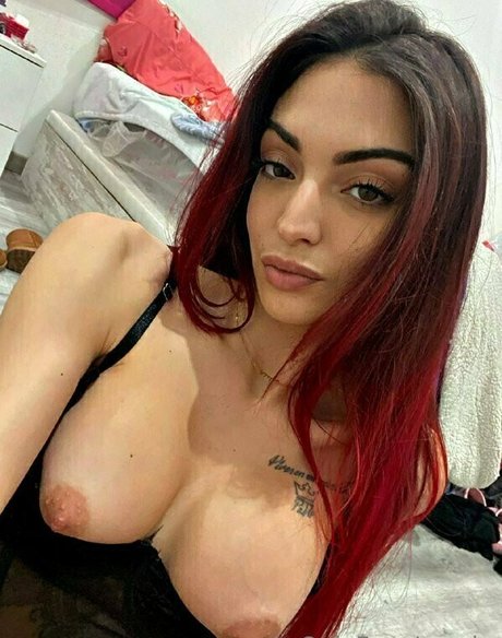 Naakte gelekte OnlyFans-foto van Hhadesgirl