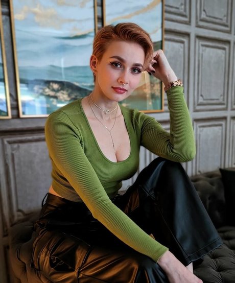 Naakte gelekte OnlyFans-foto van Nicetya
