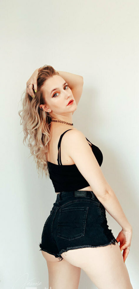 Naakte gelekte OnlyFans-foto van Jeannietowndarkness