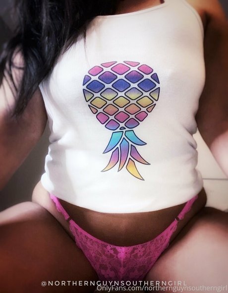 Naakte gelekte OnlyFans-foto van Southerngirlfree