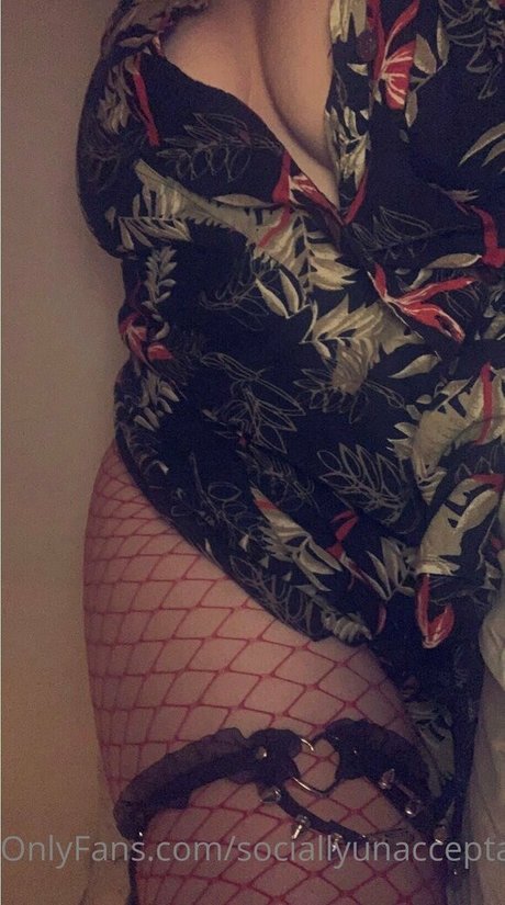 Naakte gelekte OnlyFans-foto van Sociallyunacceptablexx