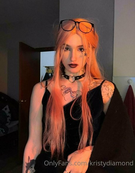Naakte gelekte OnlyFans-foto van Kristydiamond