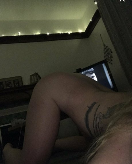 Hornycavegirl