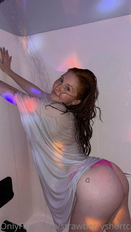 Naakte gelekte OnlyFans-foto van Strawberryshortcakes420
