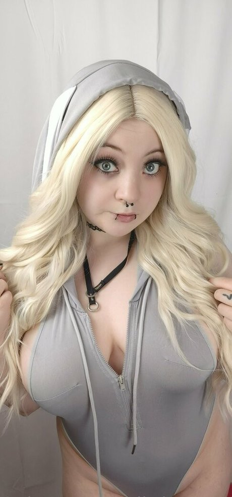 Naakte gelekte OnlyFans-foto van Littlescarefoxfree