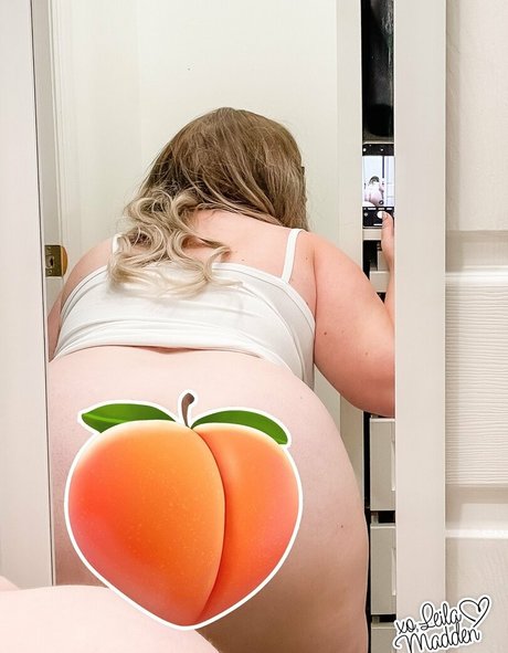 Naakte gelekte OnlyFans-foto van Xoxoleilamaddenfree