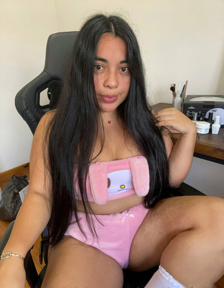Naakte gelekte OnlyFans-foto van Emotionalemon