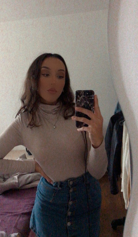 Naakte gelekte OnlyFans-foto van Sweetmandyyy