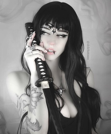 Naakte gelekte OnlyFans-foto van Dolchstosss