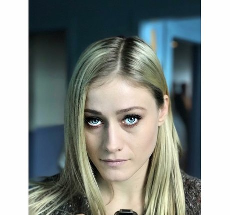 Naakte gelekte OnlyFans-foto van Olivia Taylor Dudley