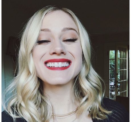 Naakte gelekte OnlyFans-foto van Olivia Taylor Dudley