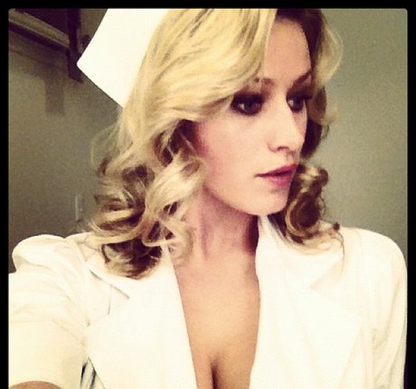 Naakte gelekte OnlyFans-foto van Olivia Taylor Dudley