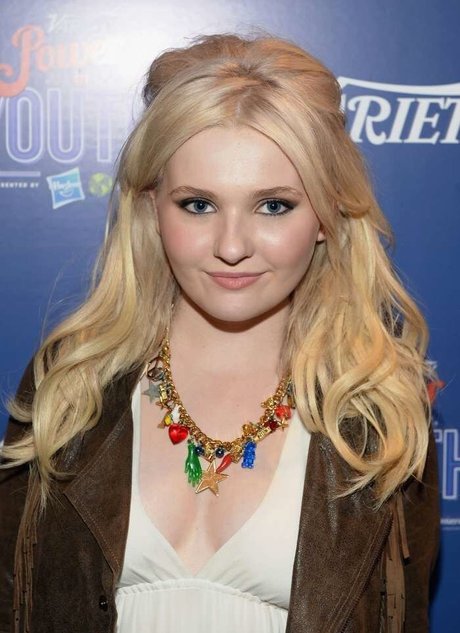 Naakte gelekte OnlyFans-foto van Abigail Breslin