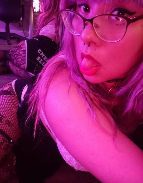 Naakte gelekte OnlyFans-foto van Penelopesquishmallow