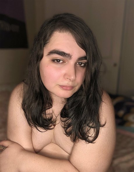 Naakte gelekte OnlyFans-foto van Oliviadarkk