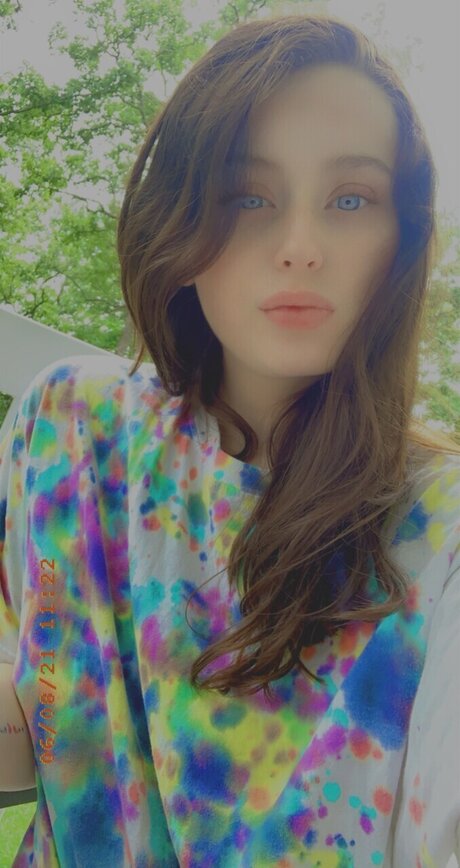 Naakte gelekte OnlyFans-foto van Annabelle Rose