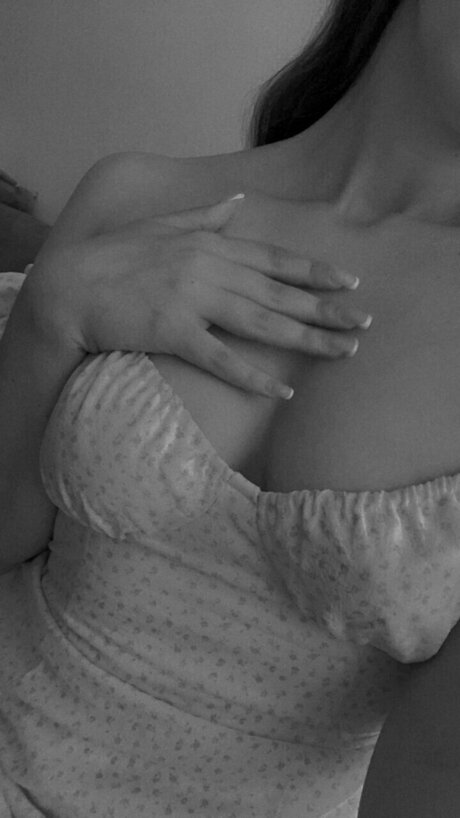 Naakte gelekte OnlyFans-foto van Gabrielle