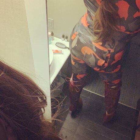 Wetassbootaynyc Aka Sluttybehavior