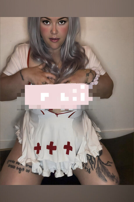 Shes A Beautiful Mess