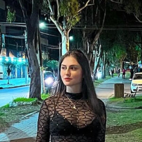 Naakte gelekte OnlyFans-foto van Rayana El Bainy