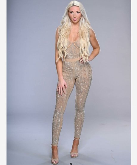 Naakte gelekte OnlyFans-foto van Sarah Baer